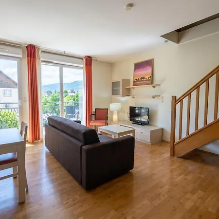Bright Two Bedroom Duplex Appartamento *